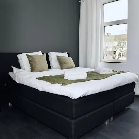 Aix Apartment